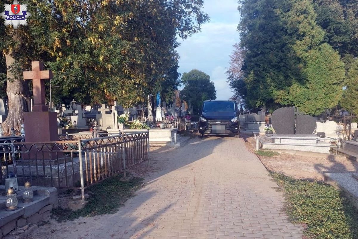 Groza na cmentarzu. Karawan wjechał w 79-latkę