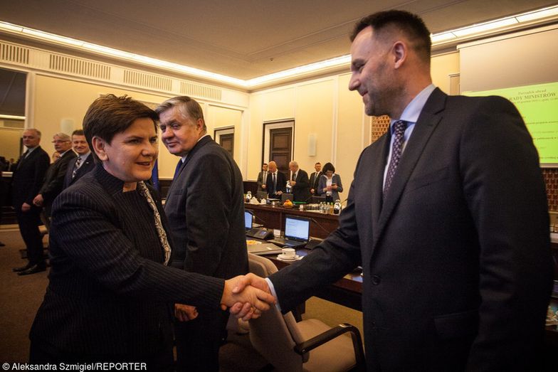 Na zdjęciu Beata Szydło i minister skarbu Dawid Jackiewicz odpowiedzialny za zmiany personalne w spółkach