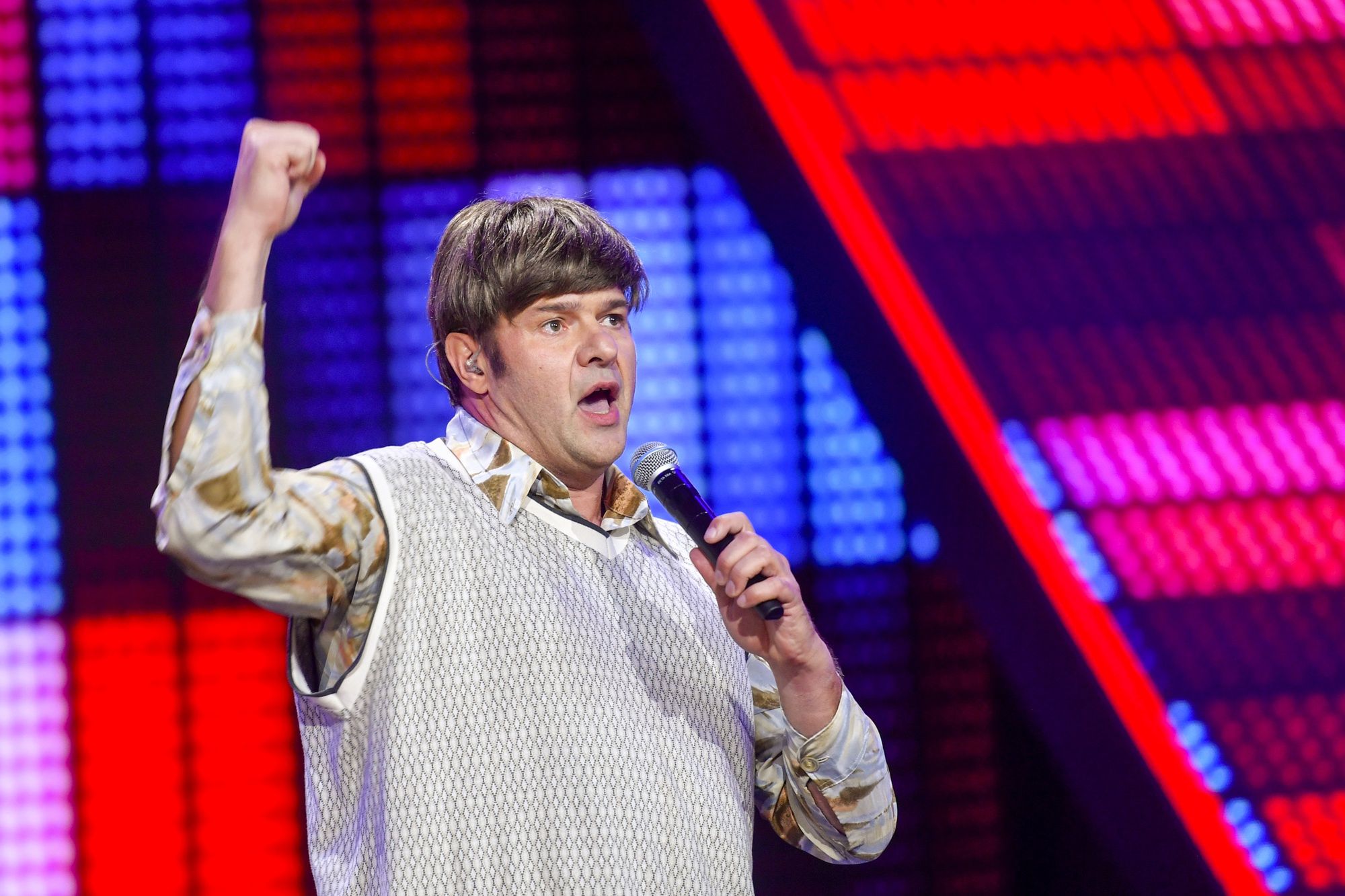 Tomasz Karolak wrócił na TikToka? W sieci pojawiło się osobliwe nagranie