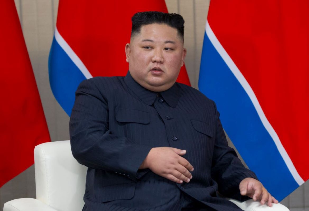 Kim Dzong Un straszy świat rozbudową broni nuklearnej 