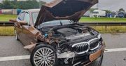 Kolizja na A1. BMW uderzyło w bariery i dostawcze iveco