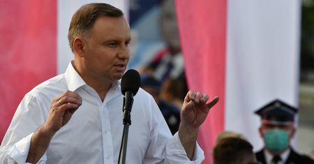 Dodatek 1400 plus. "Dudowe" podpisane. Komu przysługuje?