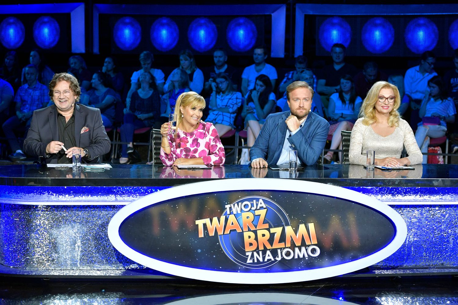 Jury Twoja Twarz Brzmi Znajomo z Bartkiem Kasprzykowskim