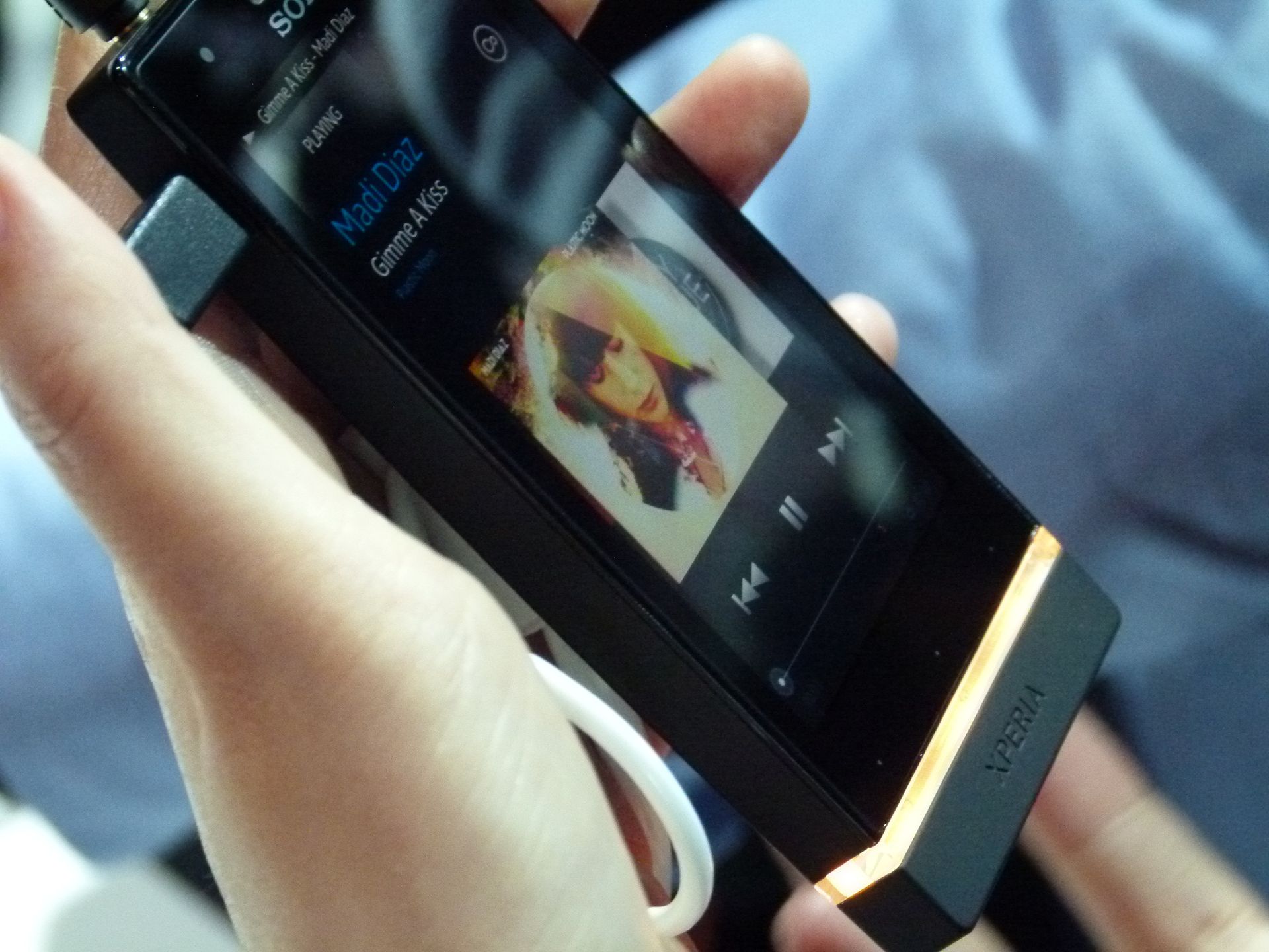 Sony NXT: Xperie P i U w naszych rękach - wrażenia [wideo] 4