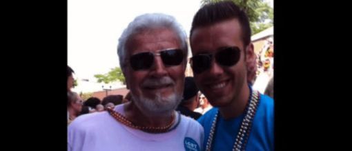 80-latek robi tatuaż dla wnuka geja