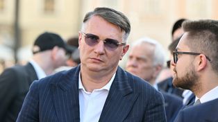 Audi, zegarki i miliony w mieszkaniach. Oto majątek Wiplera