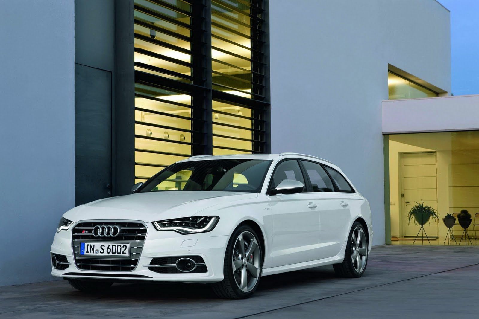 Audi S6 Avant