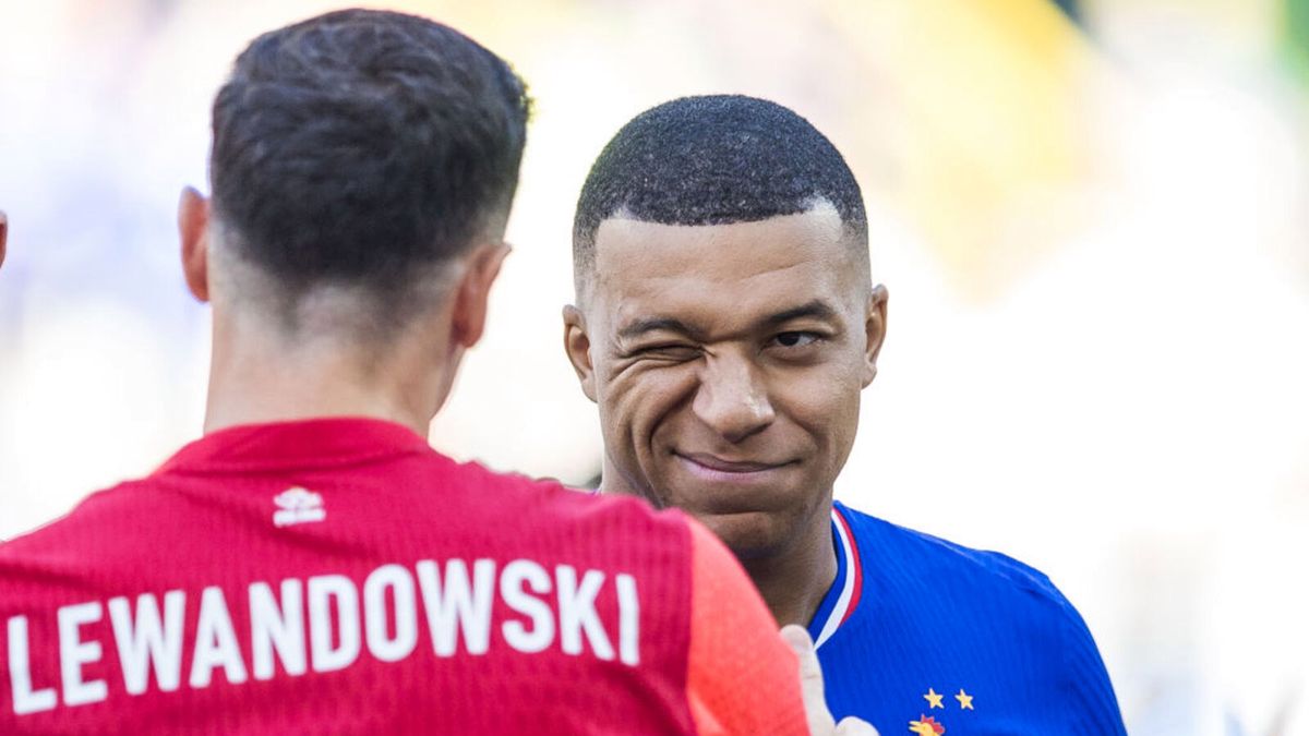 Zdjęcie okładkowe artykułu: Getty Images / Foto Olimpik / Robert Lewandowski i Kylian Mbappe