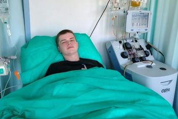 Szkoła jest dumna. Adam uratował czyjeś życie. "Wraca wiara w ludzi"