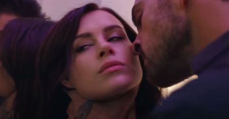 "365 dni" zamiast filmu dla dorosłych? Ciekawa teoria