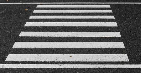 Z regionu: Kierowca Mercedesa potrącił pijanego pieszego