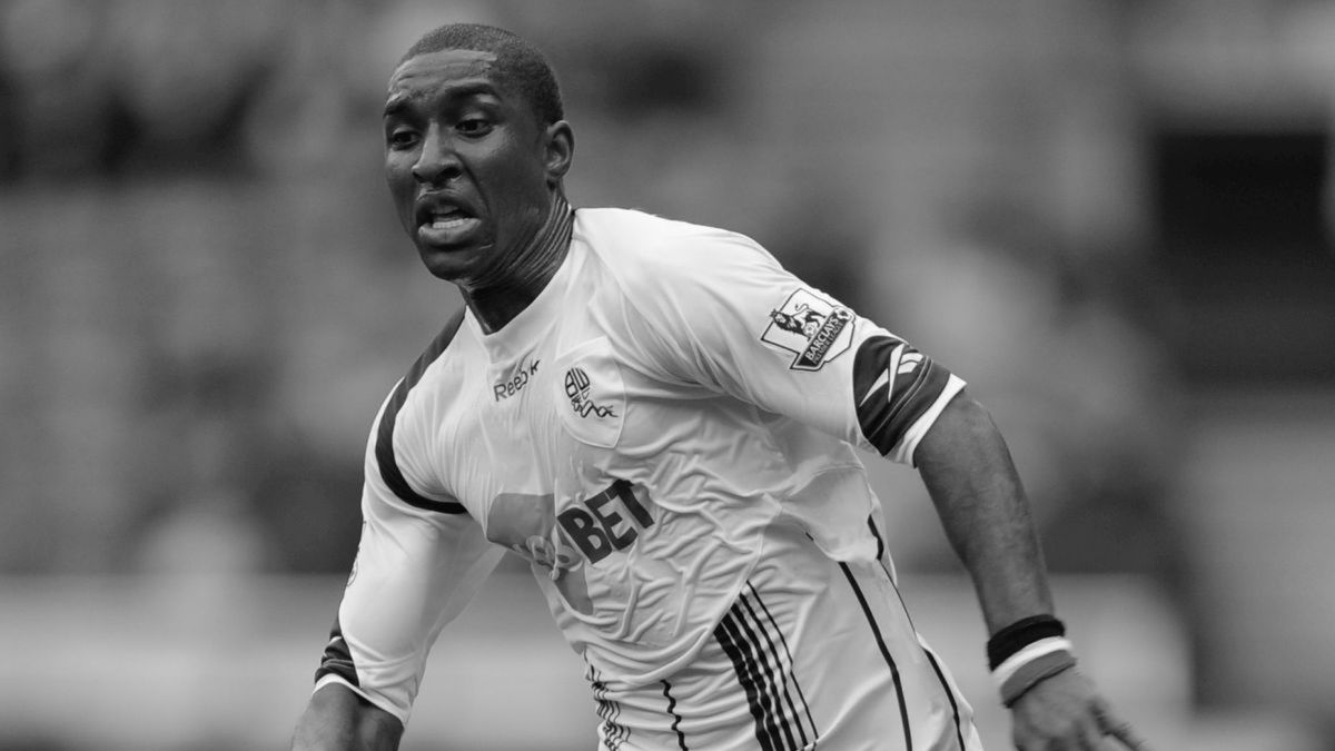Jlloyd Samuel w barwach Boltonu (w 2009 r)