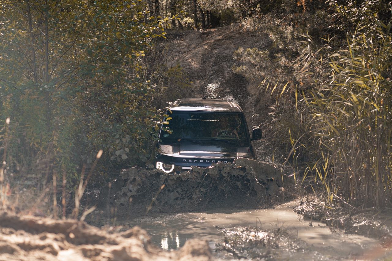 Jeep Wrangler i Land Rover Defender