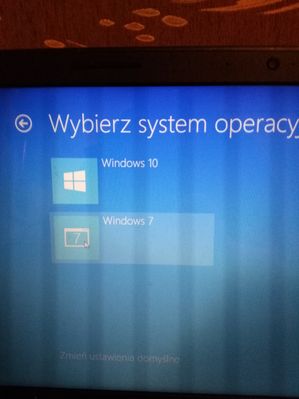 Wybieramy Windows 7 i tu również możemy zmienić ustawienia dotyczące domyślnego systemu