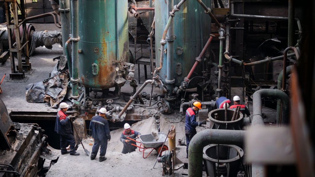 Destroied Power Plant
KYJIV, UKRAINE - MAY 21: Workers clear debris at a power plant that was destroyed in a Russian missile attack on May 21, 2024 in Kyjiv, Ukraine. (Photo by Thomas Trutschel/Photothek via Getty Images)
Thomas Trutschel
belegschaft, power, energy, arbeitskraft, arbeiter, xcre, symbol picture symbol image, symbolisch, energy generation, workmen, zerstoerung, power engineering, aufraeumarbeiten, energieversorgung, worker, energy supply, symbolfoto, elektrizitaet, symbole, arbeitskraefte, energiewirtschaft, energiegewinnung, creative, zerstoert, strom, energie, kraftwerk, symbols, zerstoerungen, workers workforce, symbolic, symbolbild