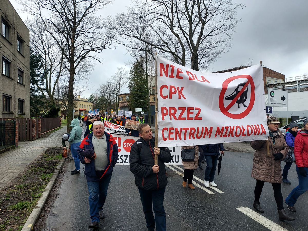 Protest przeciw CPK w Mikołowie