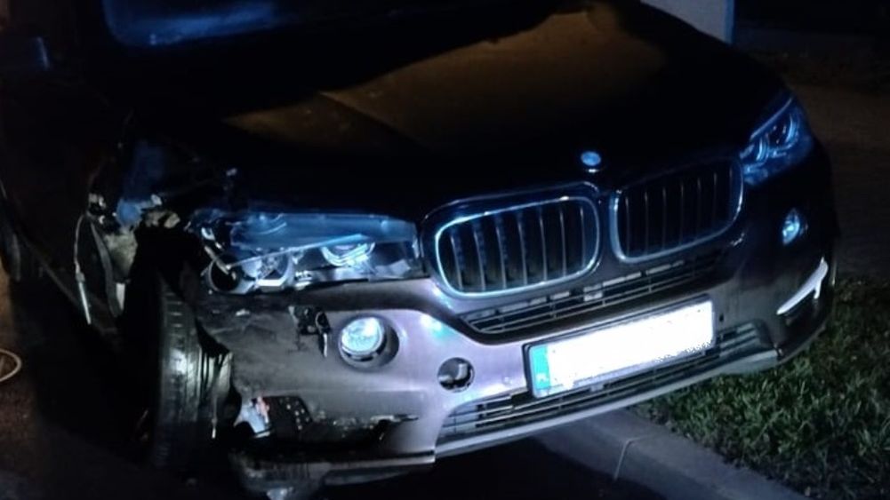 Uszkodzenie było niewielkie, ale wystarczające, by pojazd sam wezwał służby