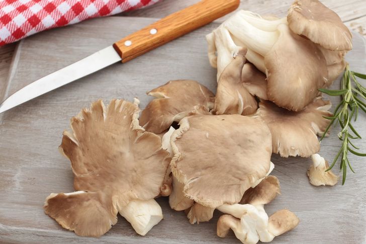Większość Polaków kupuje te grzyby w sklepie, a można je przynieść z lasu. Idealne na kotlety