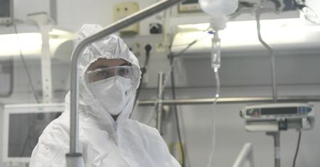 Masz którąś z tych chorób? Tym bardziej uważaj na COVID-19