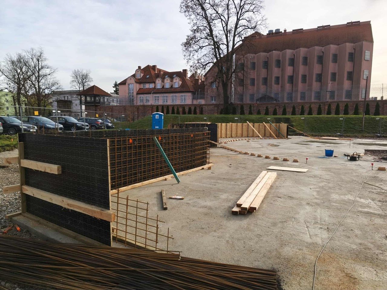 Jelenia Góra: Powstaje strefa aktywnego wypoczynku przy MDK