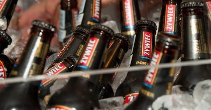 Niespodzianka dla piwoszy. Żywiec podnosi kaucję na butelki