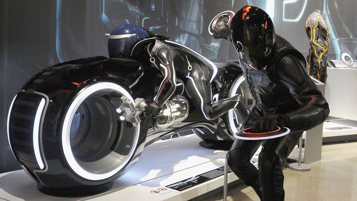 Disney skasował najpierw Polskę, a teraz serial Tron 1