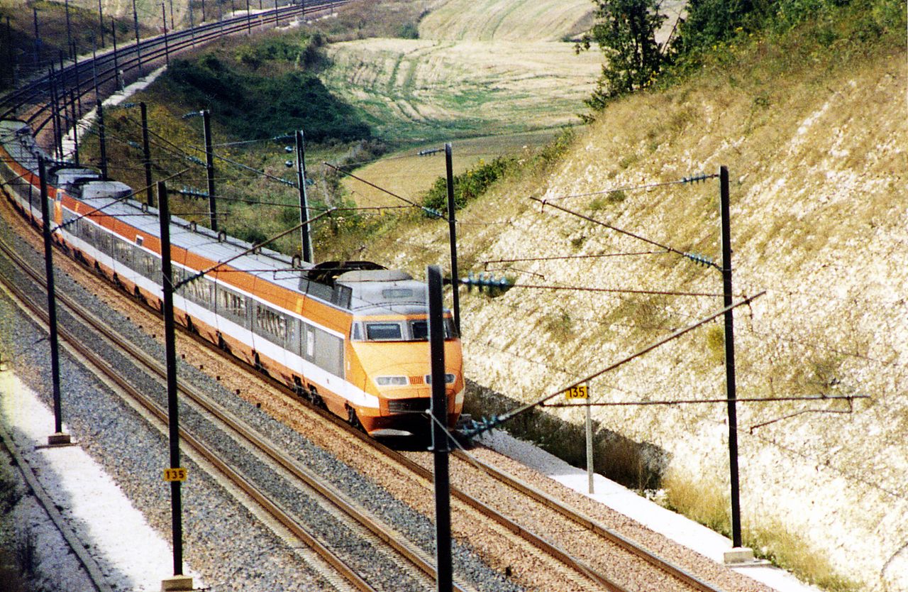 TGV w oryginalnym malowaniu