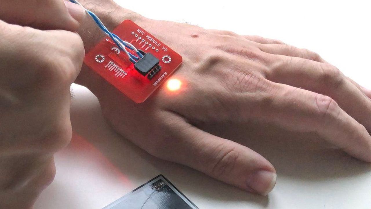 Italian under-skin microchips make keys and cards obsolete