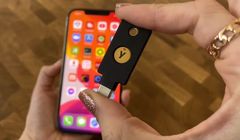 Politycy będą korzystać z kluczy U2F do weryfikacji przy logowaniu