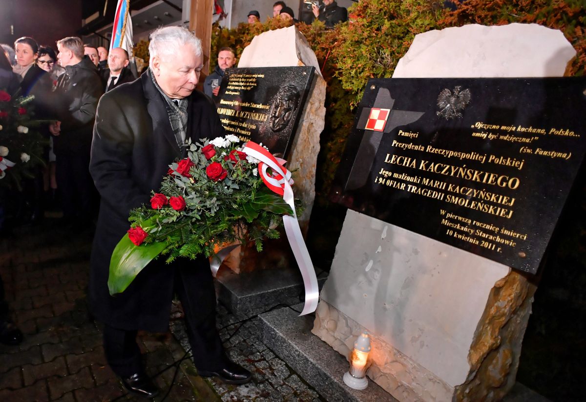 Jarosław Kaczyński uczcił pamięć matki. Nabożeństwo w Starachowicach