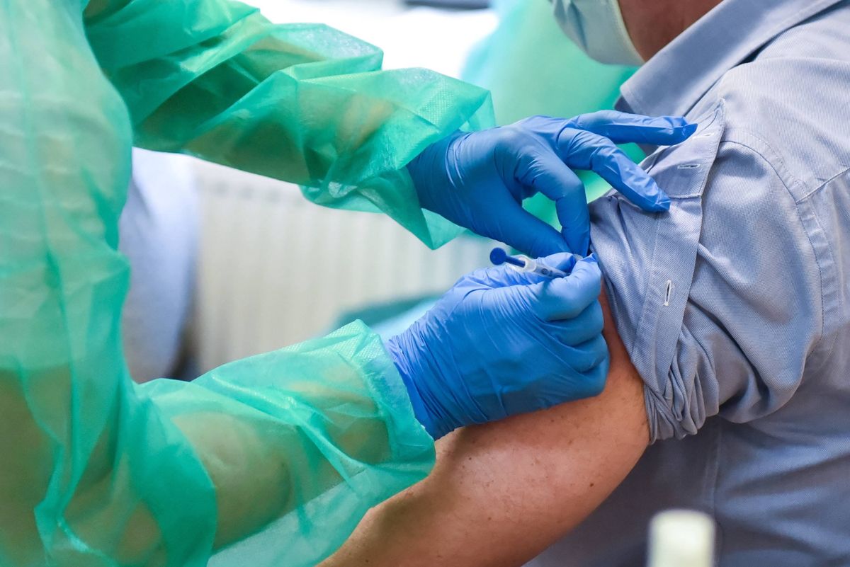 Europejskie kraje rozpoczęły szczepienia