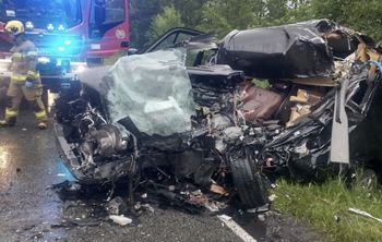 Koszmarny wypadek o świcie. Jedna osoba nie żyje, są ranni