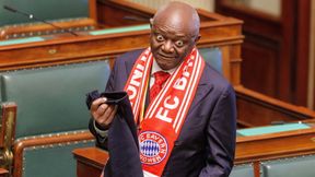 Na obrady parlamentu założył... szalik Bayernu. Miał powód