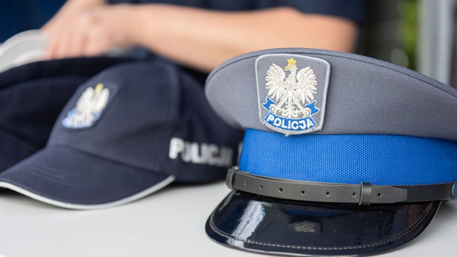 W działania związane z zatrzymaniami poszukiwanych zaangażowani byli policjanci z Dąbrowy Tarnowskiej i Szczucina.