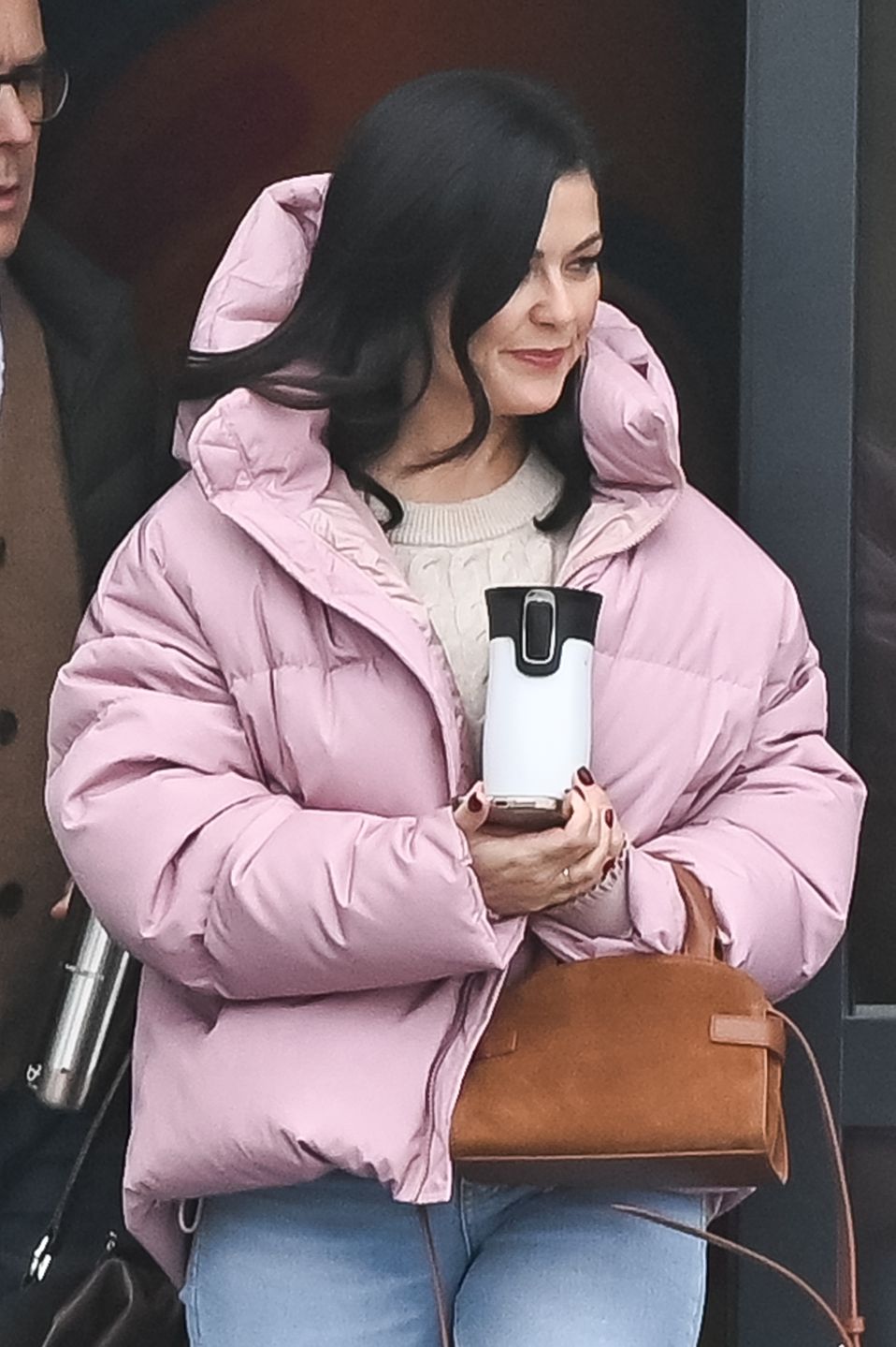 Katarzyna Cichopek i Maciej Kurzajewski maszerują z termosami