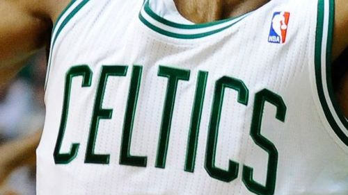 Zdjęcie okładkowe artykułu: Koszulka Boston Celtics, zespołu ligi NBA