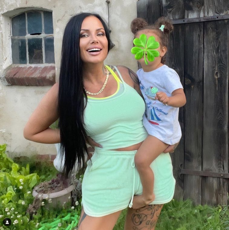 Schwesta Ewa z córką