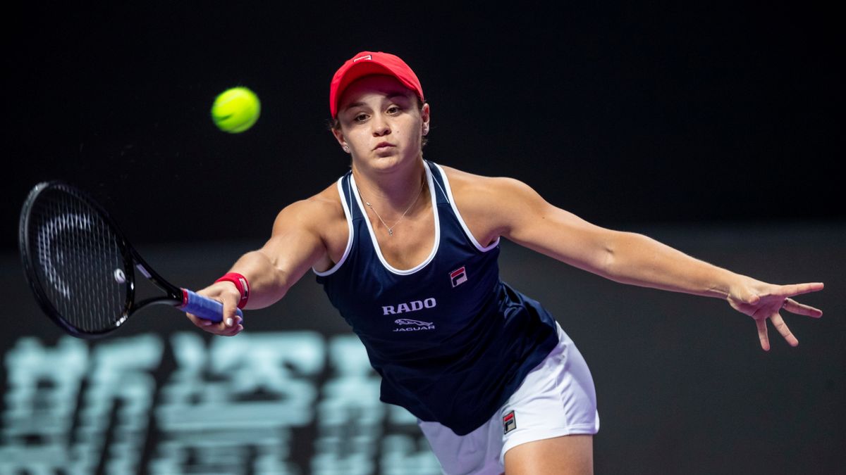 Zdjęcie okładkowe artykułu: PAP/EPA / ALEX PLAVEVSKI / Na zdjęciu: Ashleigh Barty