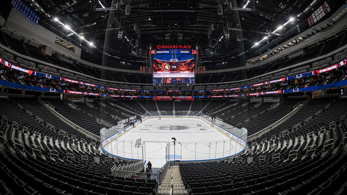 Zdjęcie okładkowe artykułu: Getty Images / Paul Swanson/NHLI / Hala hokejowa