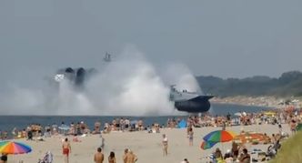 Rosja: Okręt desantowy wystraszył turystów na plaży