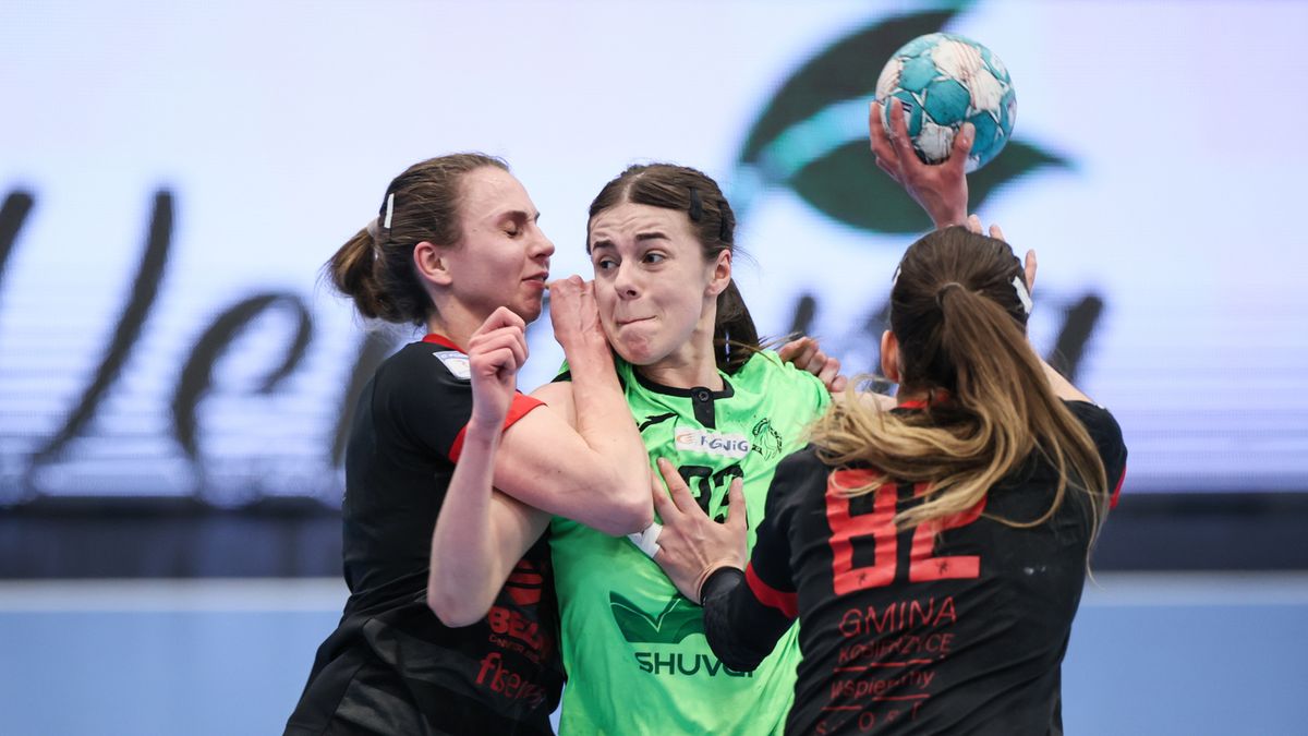 PAP / Leszek Szymański / Diana Dmytryszyn w akcji