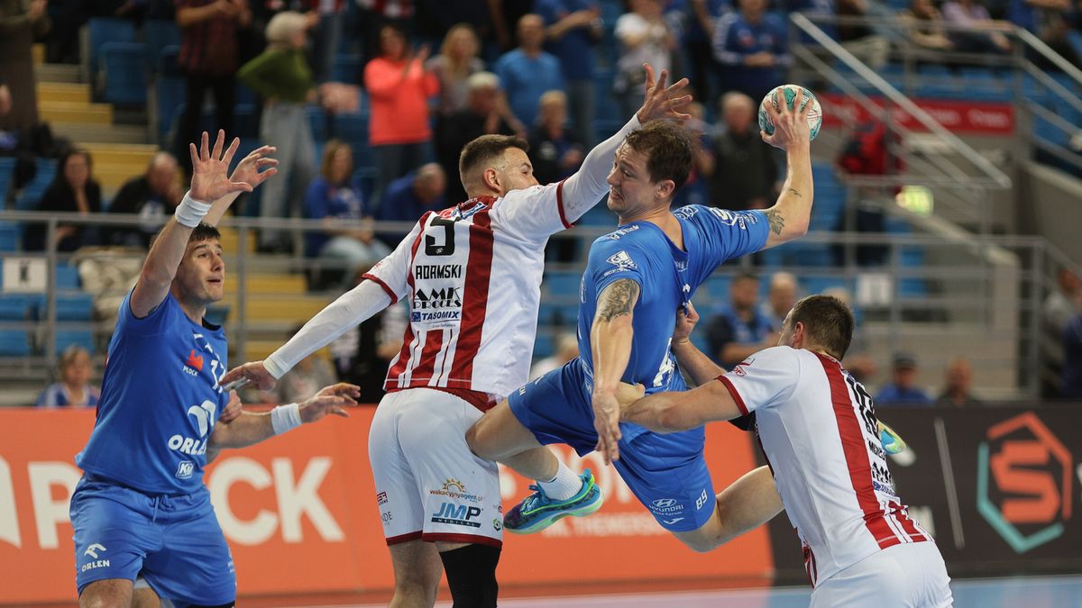 PAP / Szymon Łabiński / Na zdjęciu: Kamil Adamski (drugi od lewej)