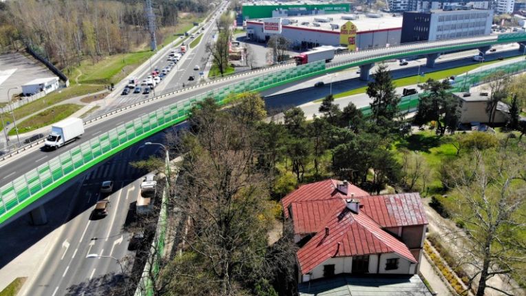 Warszawa. Powstanie druga estakada przy skrzyżowaniu ulic Marsa i Żołnierskiej. Będzie gotowa w styczniu 2023 roku. Od 17 lipca na kierowców czekają w związku z budową zmiany organizacji ruchu w tej okolicy