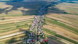 Jelenia Góra: Piękny Staniszów na Dolnym Śląsku. Dawniej słynął z likieru ziołowego. Teraz to punkt wypadowy na górę Witoszę i na kawę w pałacu
