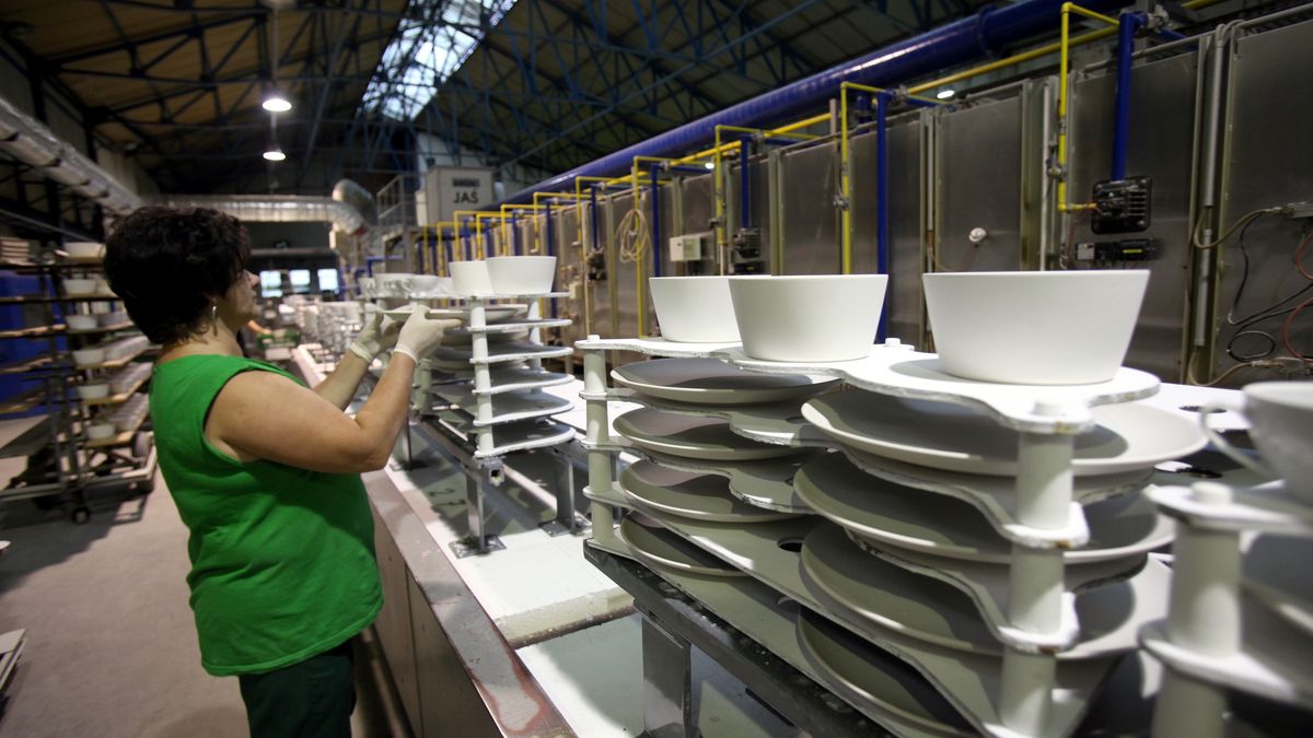 Fabryka porcelany "Krzysztof" w Wałbrzychu. Zdjęcie archiwalne