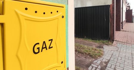 Żyją trzeci miesiąc bez gazu. "Przy ósemce dzieci jestem wykończona"