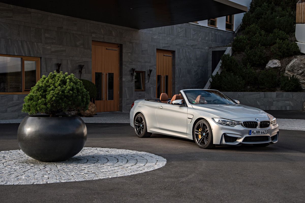 Ogromna galeria zdjęć z kabrioletem BMW M4 163