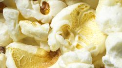 Popcorn zamiast kolacji? Zdziwisz się, jak wpływa na sylwetkę i głód