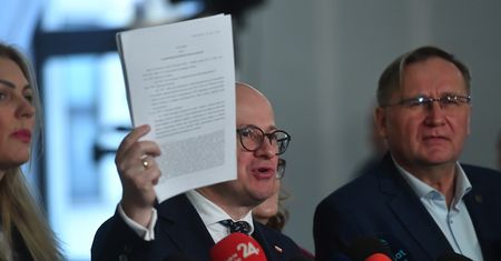 PiS rusza z ofensywą. Proponuje 27 zmian, w tym obniżenie podatku