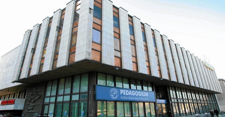 Fikcyjne studia, lewe dokumenty i miliony. Jest 11 zatrzymanych